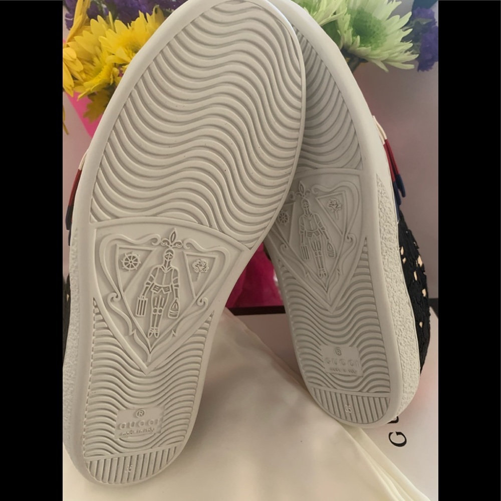 🆕❤️💙Gucci Slyvie Web Ace Sneakers💙❤️🆕 - Picture 4 of 5